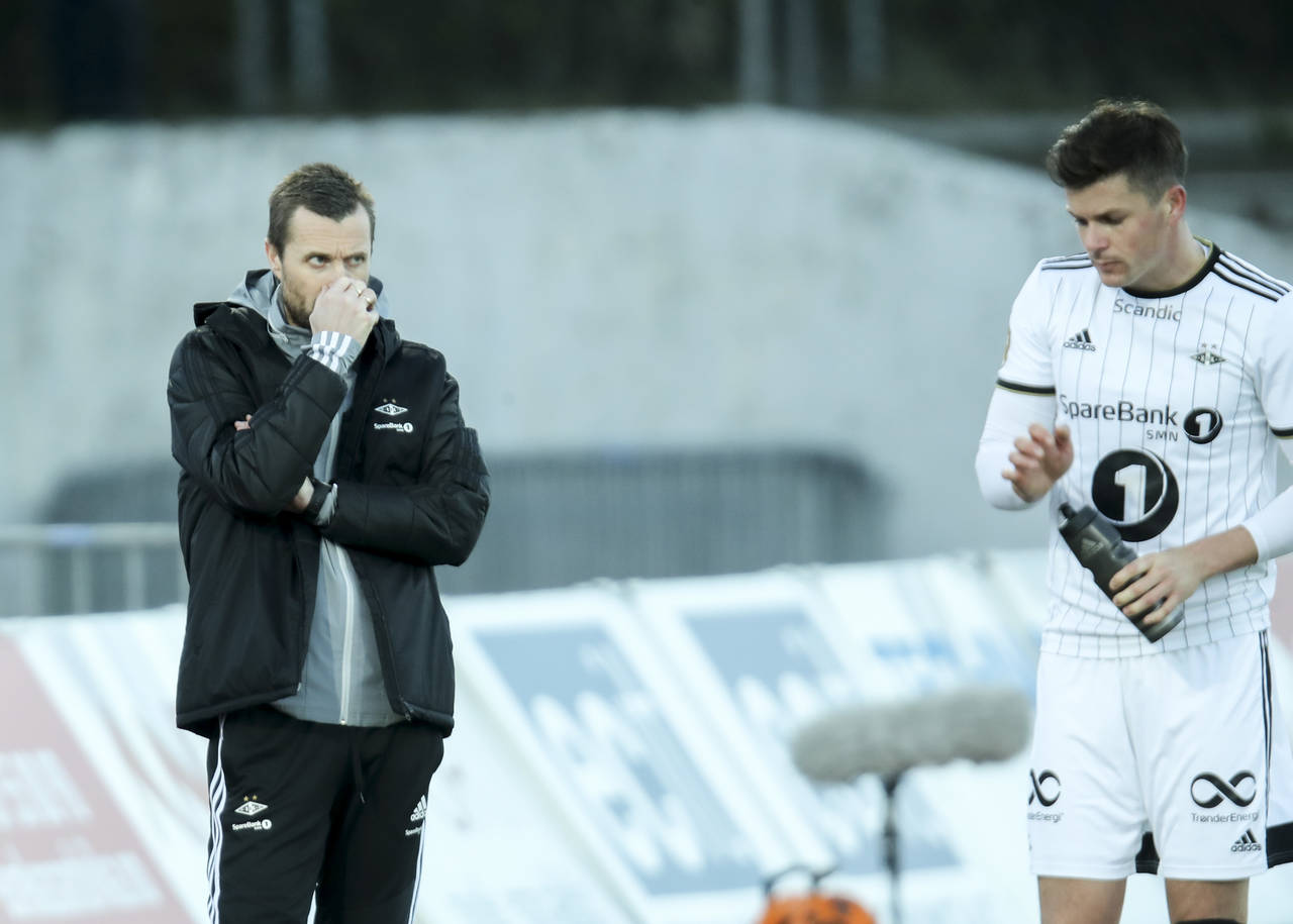 Eirik Horneland har fått en marerittstart som Rosenborg-trener. Laget står med ett poeng på tre kamper etter 1-3-tap mot Stabæk søndag. Foto: Vidar Ruud / NTB scanpix