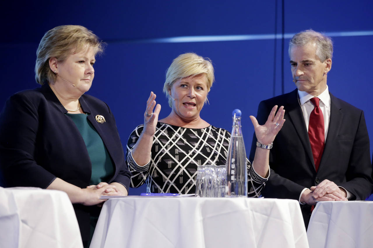 Stortingets tre største partier sier fortsatt nei til å gi innsyn i deres bruk av offentlige midler. Fra venstre: Statsminister Erna Solberg (H), finansminister Siv Jensen (Frp) og Ap-leder Jonas Gahr Støre. Foto: Håkon Mosvold Larsen / NTB scanpix