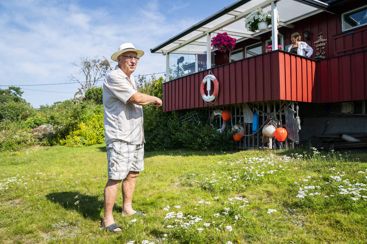 HYTTA BLE OVERSVØMT: Ragnar og Grete Sande fikk vannskader på hytta til over 200.000 kroner i fjor. – Det er viktig å ha rutinene på stell, mener de. FOTO: Trond Reidar Teigen / NTB scanpix