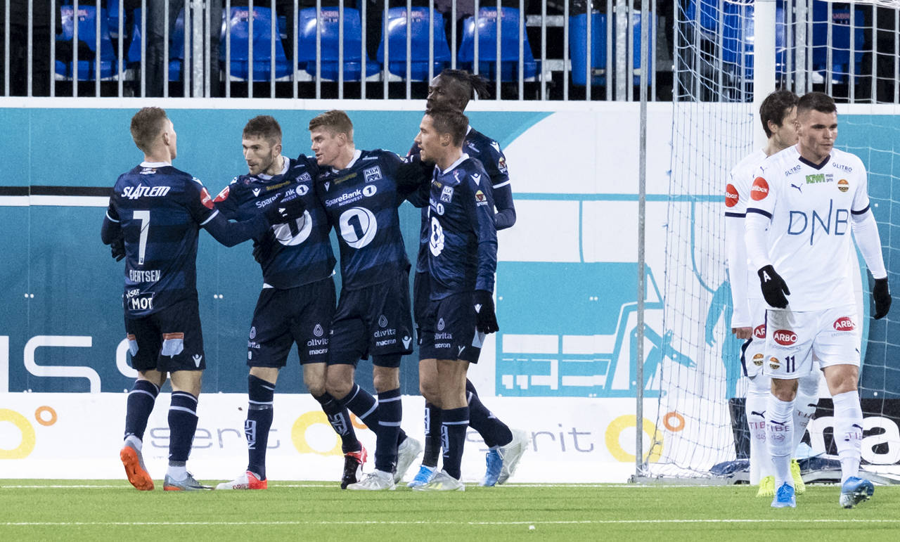KBKs gutter jubler etter 1-1 av Sondre Sørli under eliteseriekampen på Kristiansund stadion. Foto: Ned Alley / NTB scanpix