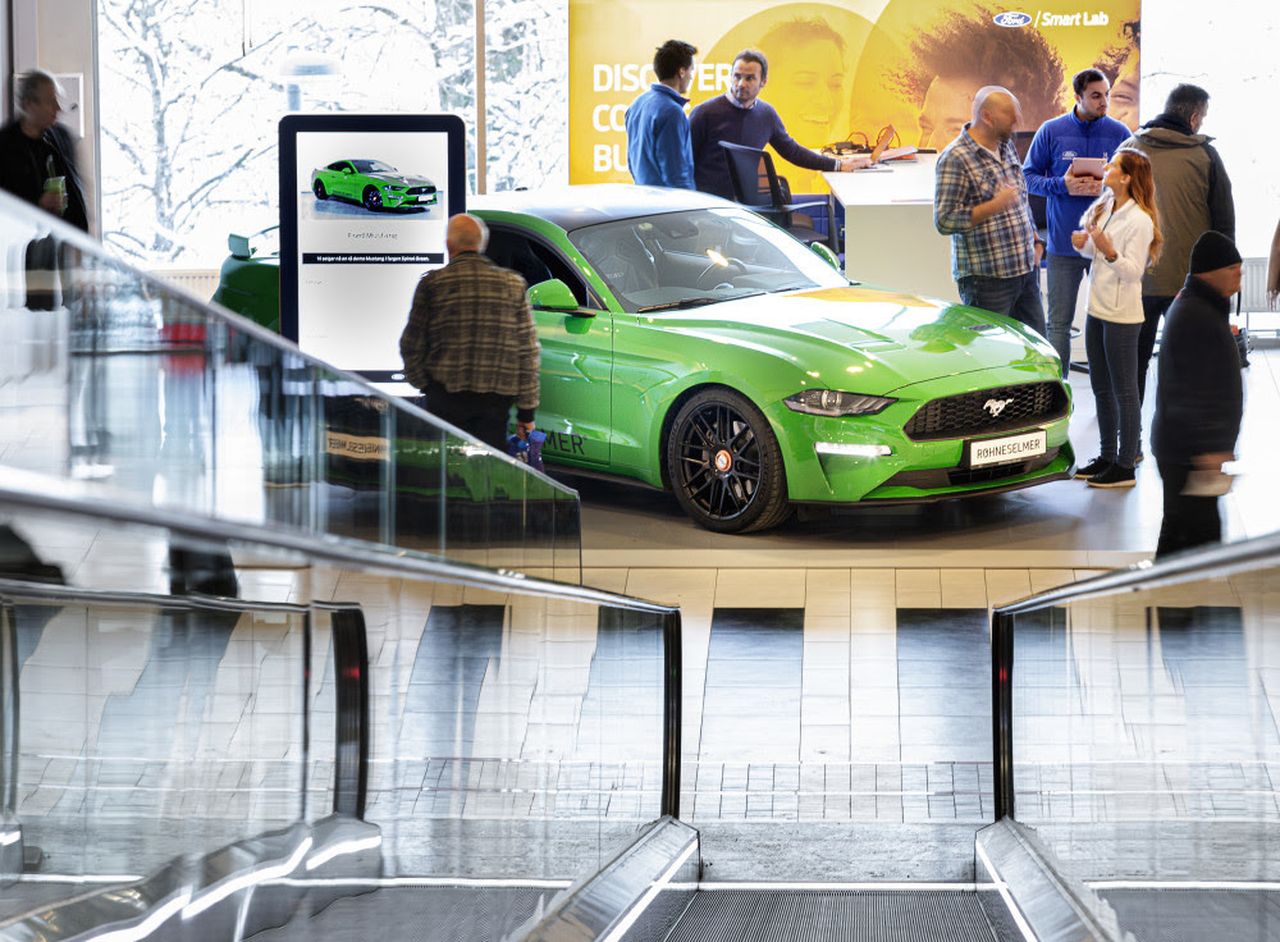 KJØPESENTERBIL: Ford tester ut kjøpesenter som arena for bilsalg. FOTO: Importøren