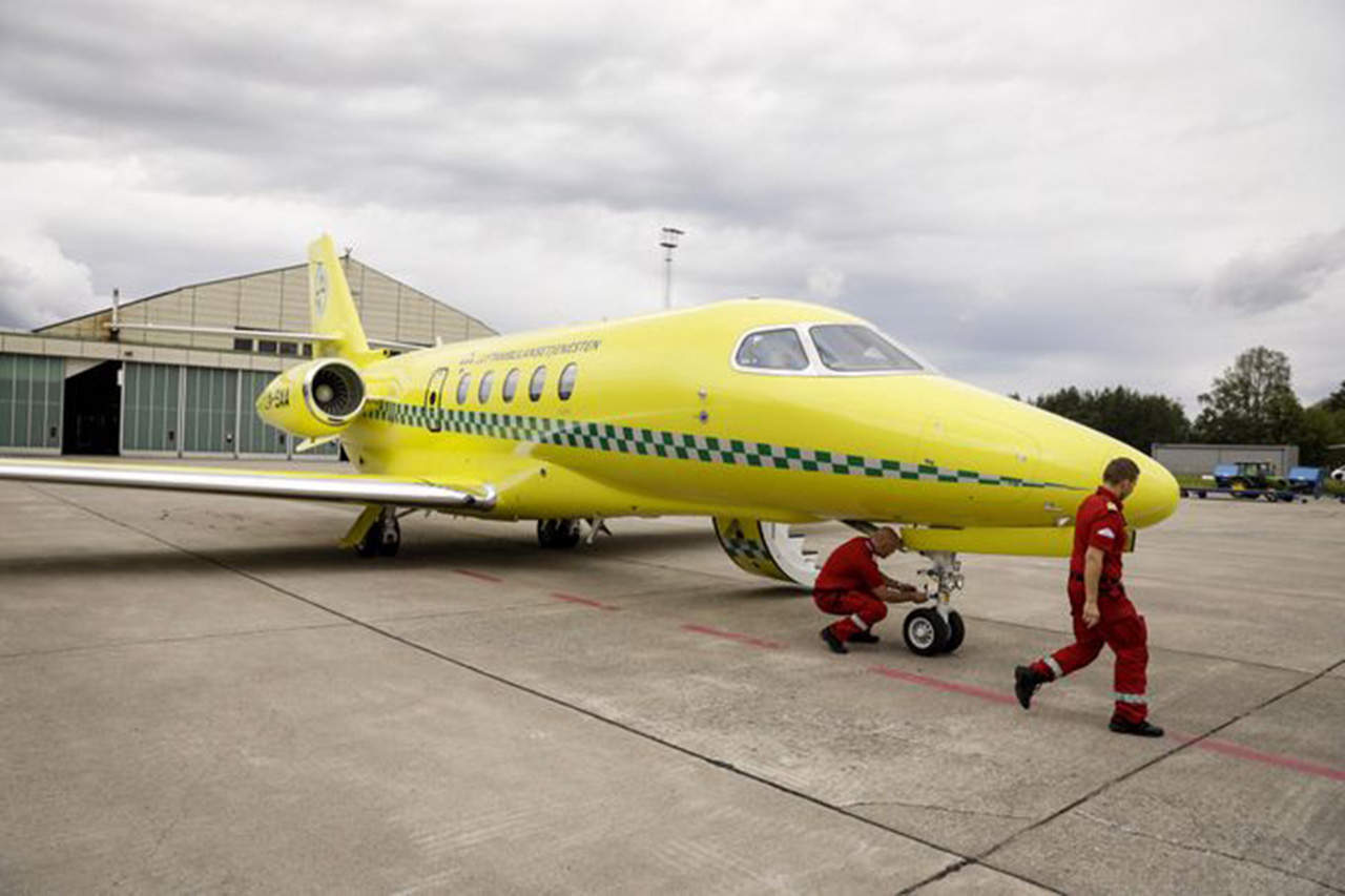 Den nye ambulansejeten fløy sitt første oppdrag mandag formiddag fra Gardermoen til Kristiansund. Foto: Johnny Nordskog, BSAA