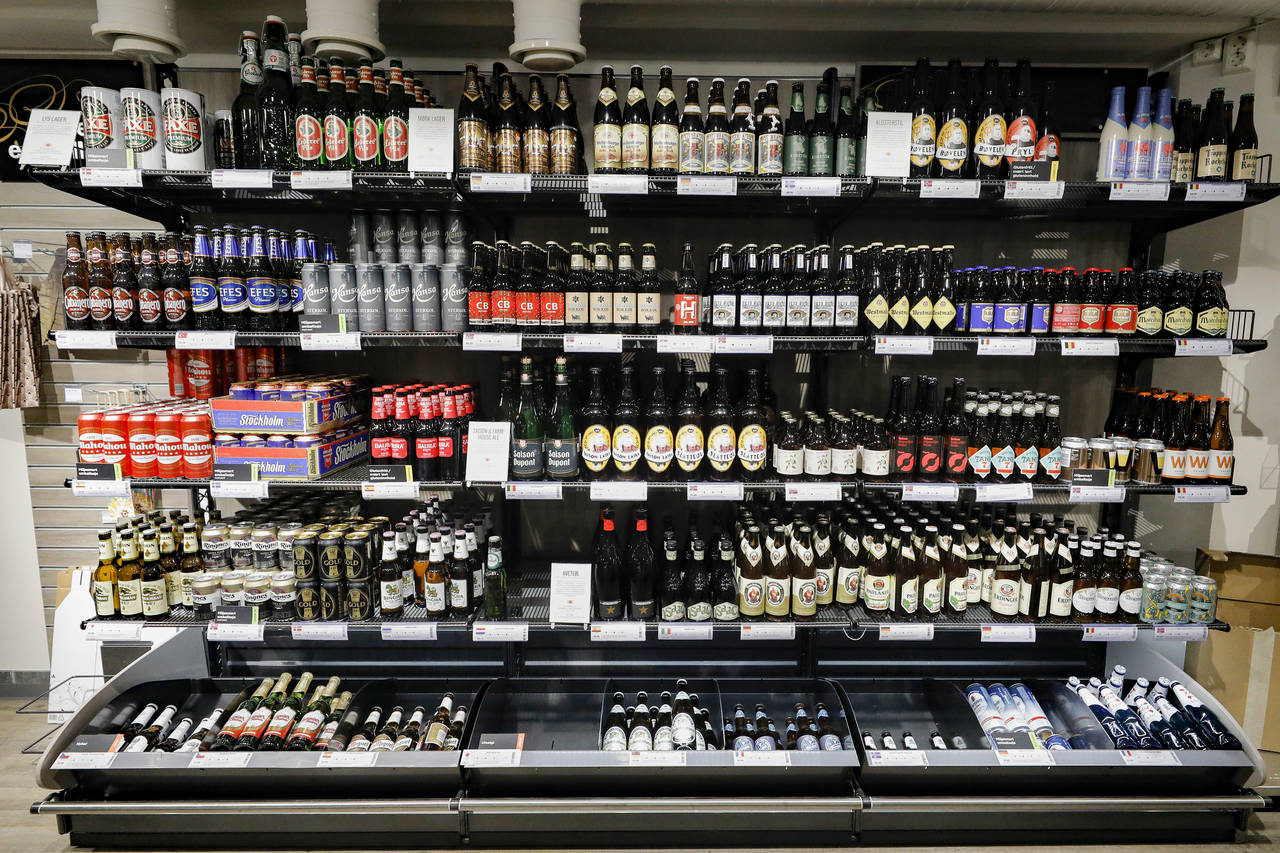 Salget av alkoholfritt øl var oppe i ti millioner liter i fjor. Illustrasjonsfoto: Fredrik Hagen / NTB scanpix