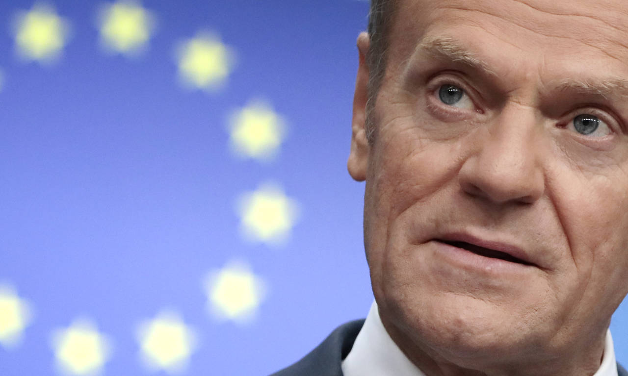 EUs president Donald Tusk forsvarer enigheten mellom stats- og regjeringssjefene om hvordan toppjobbene i Brussel skal fordeles. Foto: Virginia Mayo / AP / NTB scanpix