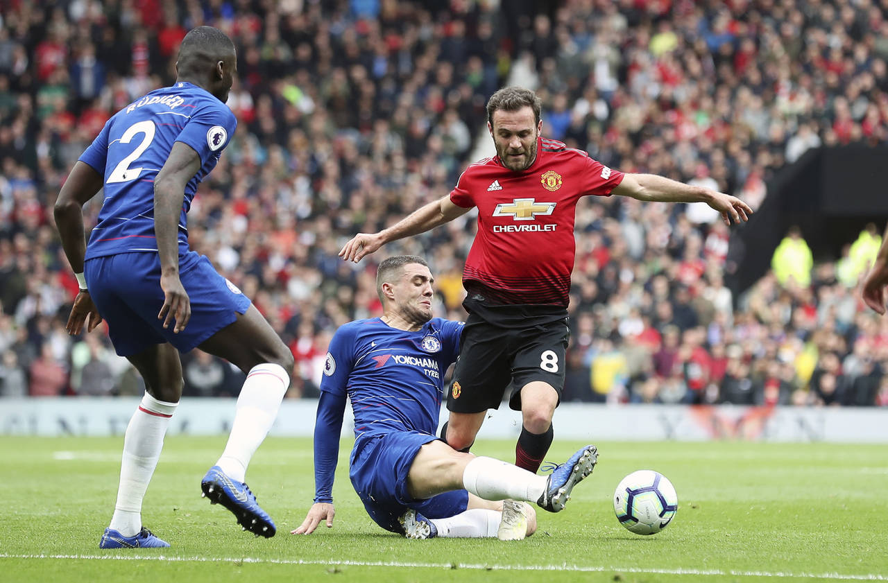 Juan Mata var en av Manchester Uniteds beste mot Chelsea sist helg. Foto: Martin Rickett/PA via AP/NTB scanpix.