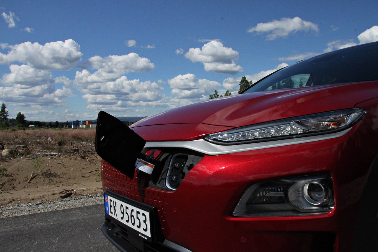 HJEMMELADING: Hyundai Kona skal få mer fart på hjemmeladingen. FOTO: Morten Abrahamsen / NTB