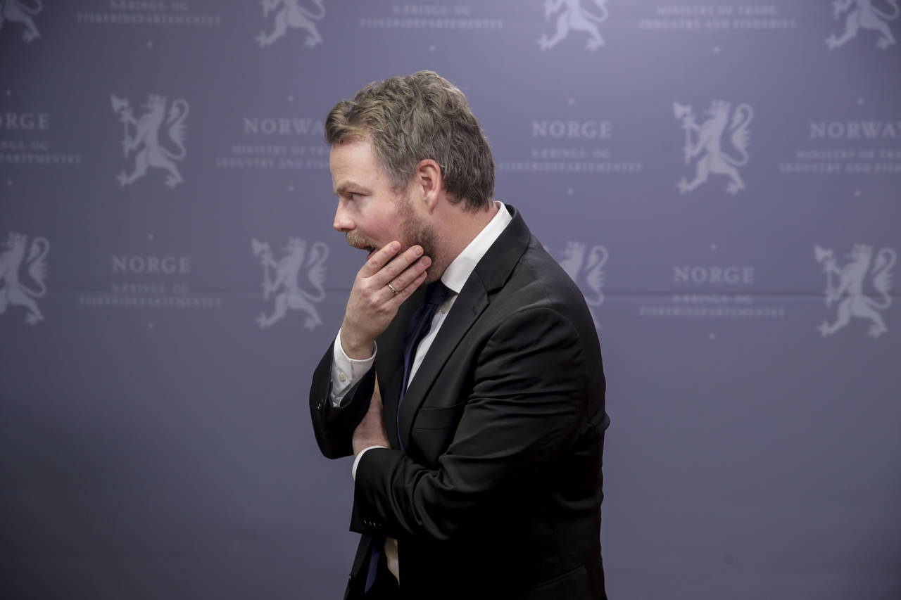 Næringsminister Torbjørn Røe Isaksen (H) la fredag fram regjeringens nye eierskapsmelding hvor det blant annet åpnes for høyere styrehonorar i statlig eide bedrifter. Foto: Vidar Ruud / NTB scanpix