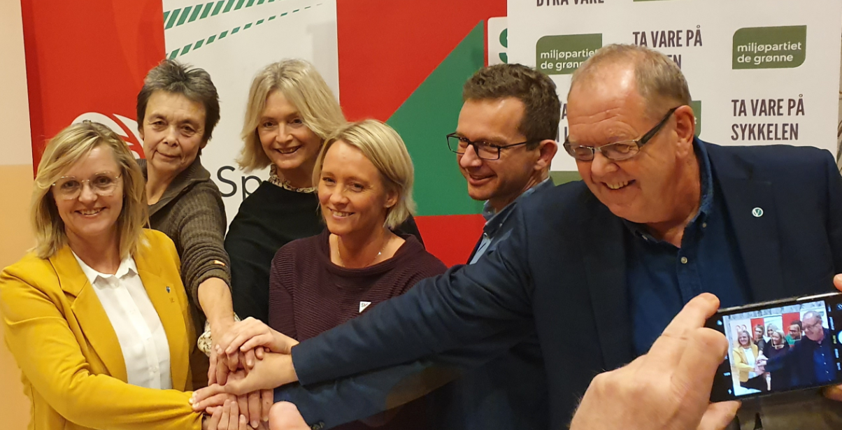 Fra venstre: Randi Valderhaug Frisvoll (KrF), Kristin Sørheim (Sp), Tove-Lise Torve (Ap), Yvonne Wold (SV), Carl I Johansen (MDG) og Pål Farstad (V). 