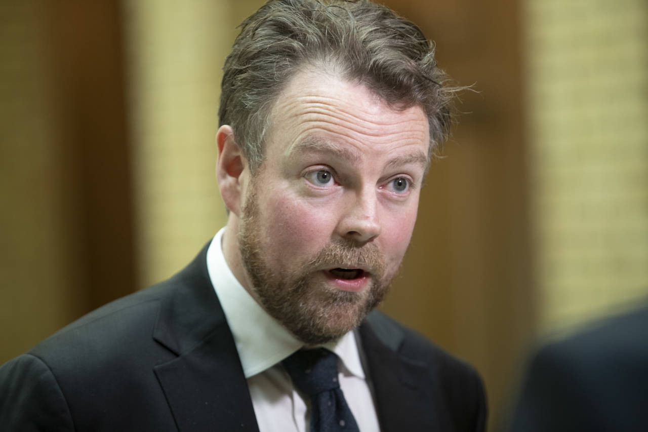 Arbeids- og sosialminister Torbjørn Røe Isaksen (H) innrømmer at han burde ha oppgitt om deltakelsen på konferansen til Stortingets gaveregister på et tidligere tidspunkt. Foto: Terje Bendiksby / NTB scanpix