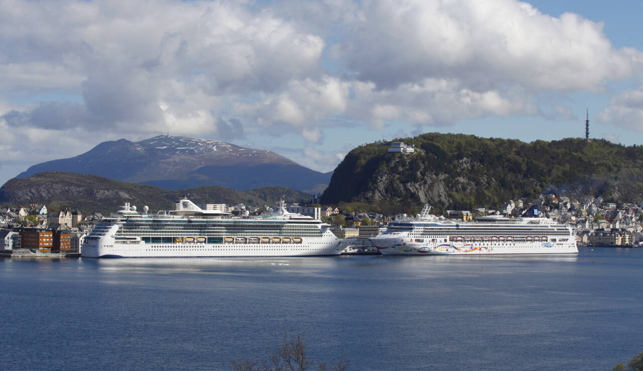 Cruiseskip i Ålesund våren 2015. Arkivfoto: Halvard Alvik / NTB scanpix