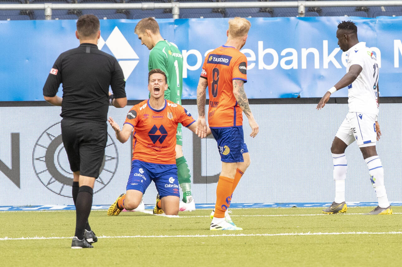 Aalesund tapte sin tiende kamp for sesongen hjemme mot Haugesund lørdag. Foto: Terje Pedersen / NTB scanpix