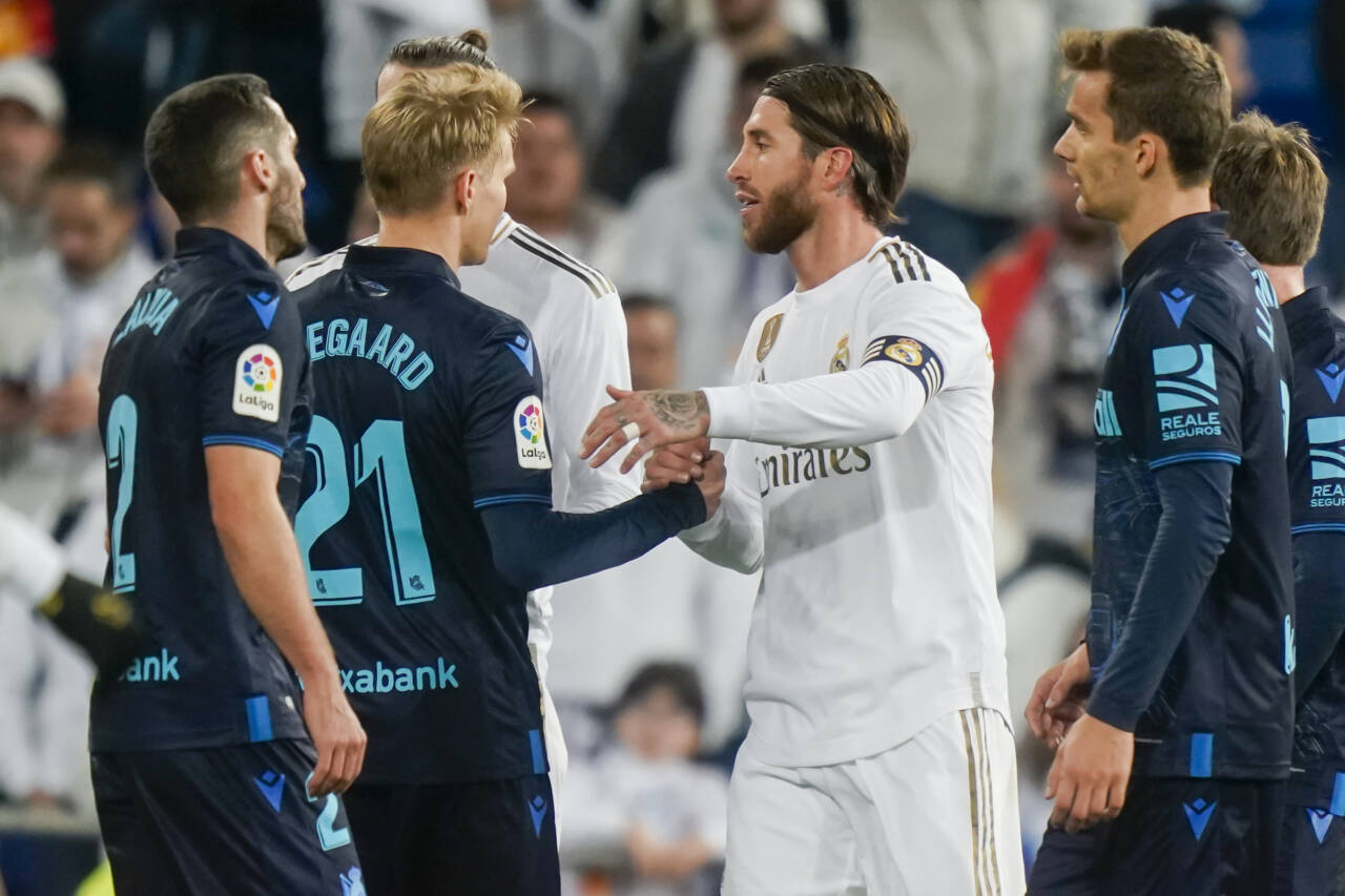 Martin Ødegaard kan spille med Real Madrid-kaptein Sergio Ramos kommende sesong. Foto: Heiko Junge / NTB scanpix