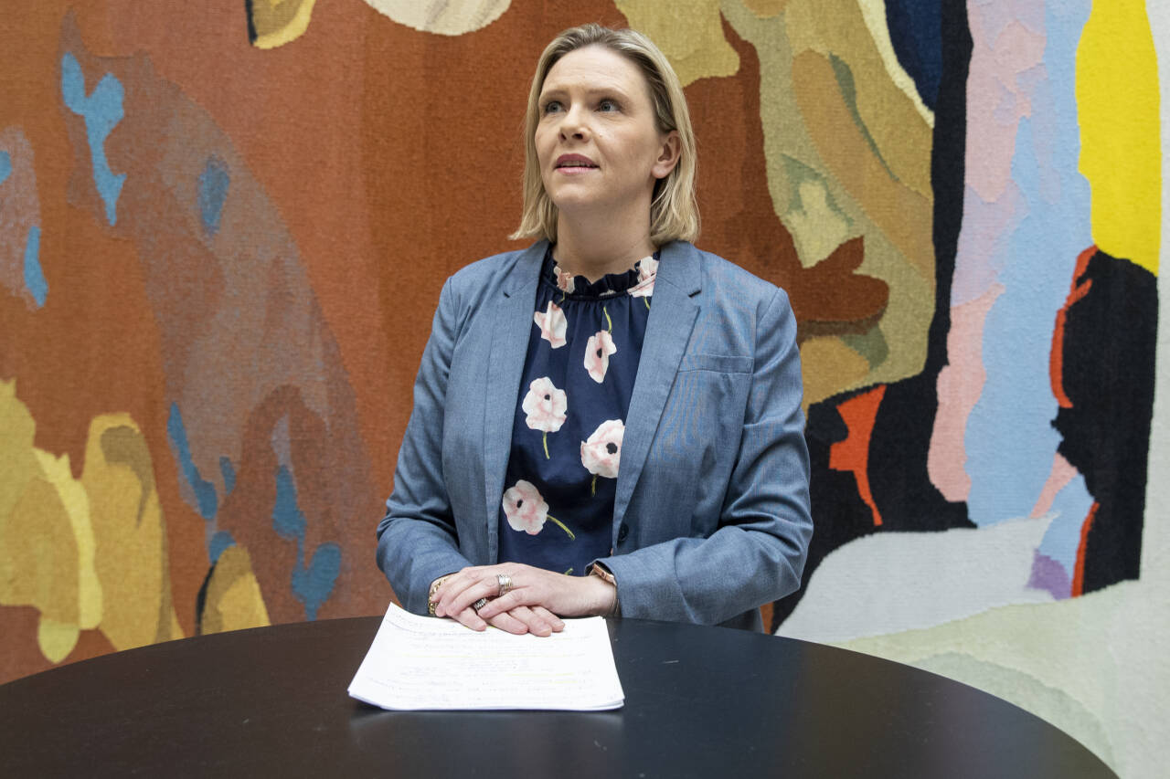 Frps finanspolitiske talsperson Sylvi Listhaug varsler knallhard kamp om budsjettkronene i høstens forhandlinger med regjeringspartiene. Foto: Terje Pedersen / NTB scanpix