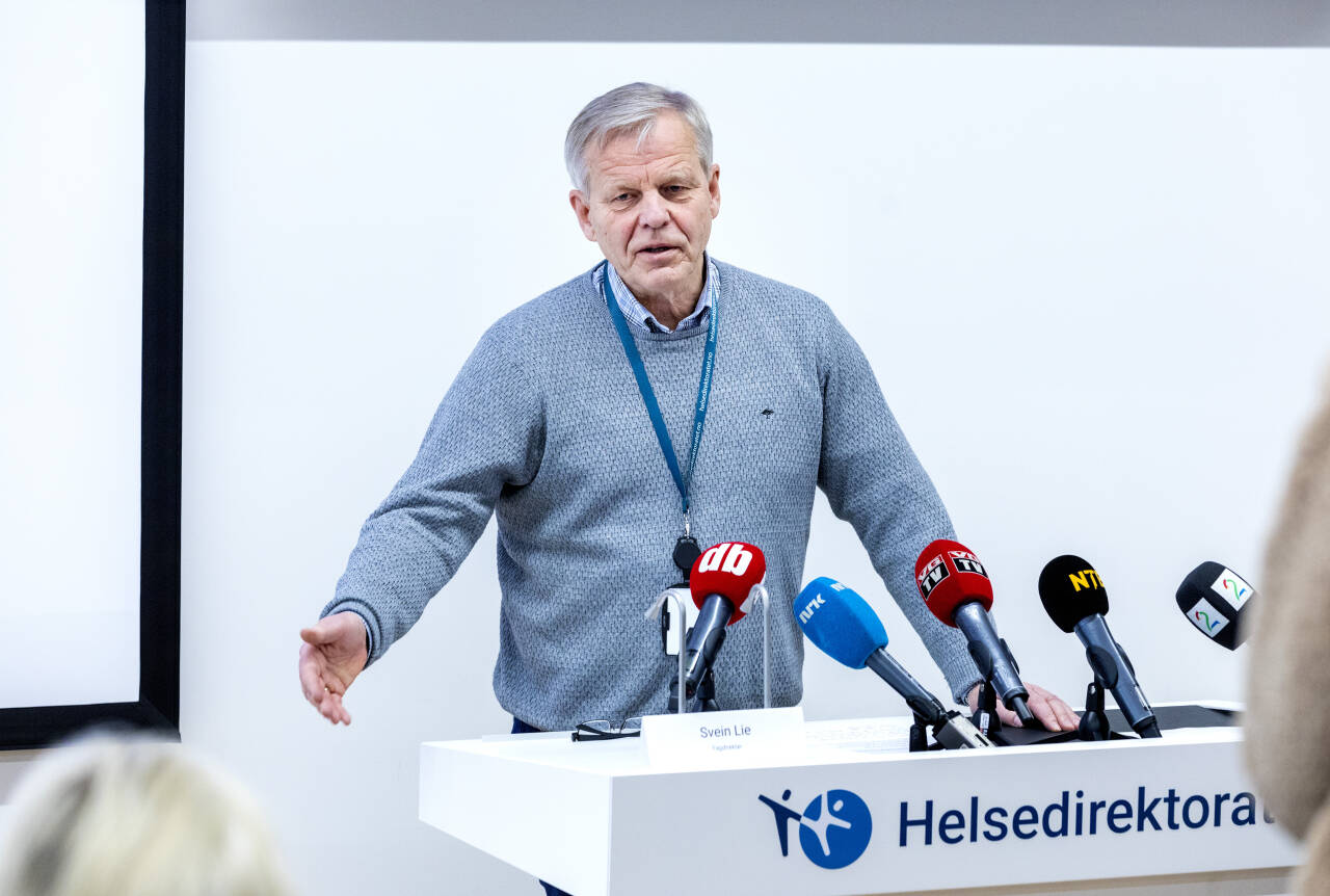 Svein Lie i Helsedirektoratet sier det nå vurderes om det skal innføres strengere regler mot private sammenkomster. Foto: Gorm Kallestad / NTB scanpix