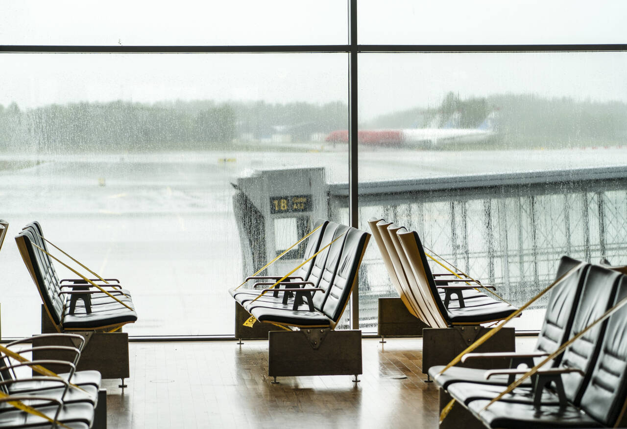 Flyprisene økte med 33,6 prosent i andre kvartal i år, som følge av sterkt redusert flytrafikk og færre passasjerer på grunn av koronarestriksjonene. Foto: Gorm Kallestad / NTB scanpix