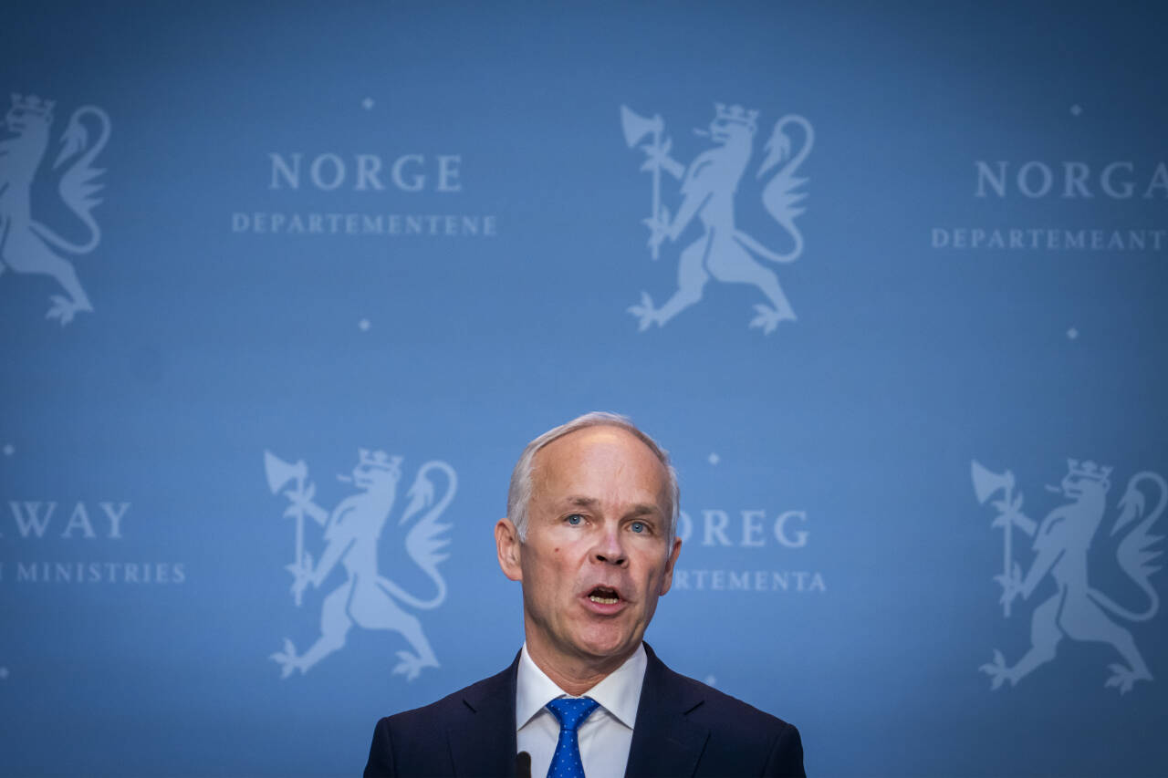 Finansminister Jan Tore Sanner (H) har utbetalt fem milliarder kroner i kontantstøtte til bedrifter. Foto: Heiko Junge / NTB scanpix