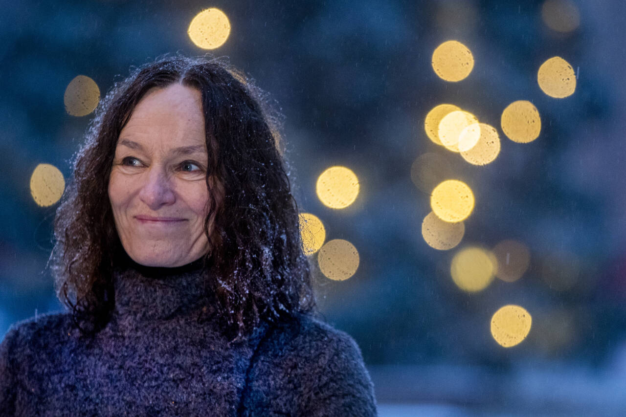 FHI-direktør Camilla Stoltenberg var svært fornøyd da koronavaksinen ankom Norge lørdag. Foto: Terje Pedersen / NTB