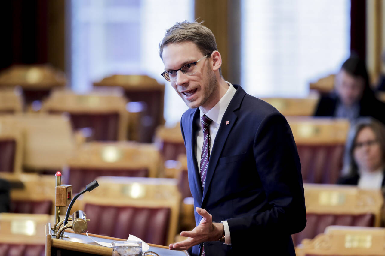 Eigil Knutsen (Ap) kaller budsjettforliket et skilsmisseoppgjør mellom regjeringen og Fremskrittspartiet. Foto: Vidar Ruud / NTB