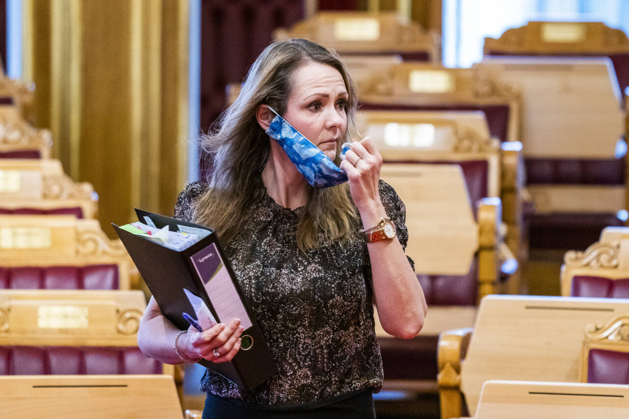 Distriktsminister Linda Hofstad Helleland (H) gikk hardt ut mot Senterpartiets forslag om å kutte EØS-støtten med 3,5 milliarder kroner. Foto: Håkon Mosvold Larsen / NTB