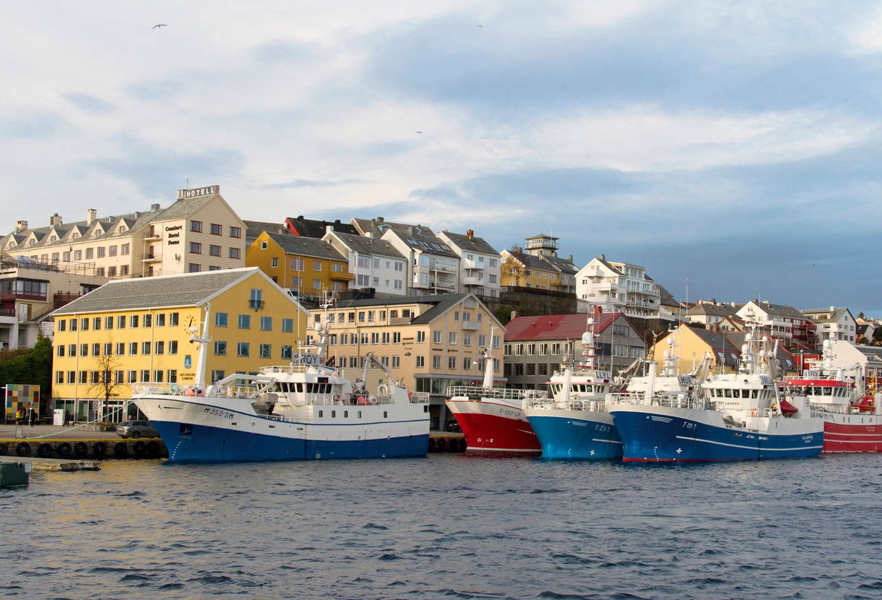 Møre og Romsdal, Trøndelag, Nordland og Troms og Finnmark nekter å ta over ansvaret for 300 havner. Fylkene mener det følger for lite penger med ansvaret. Her fra havna i Kristiansund. Foto: Terje Holm