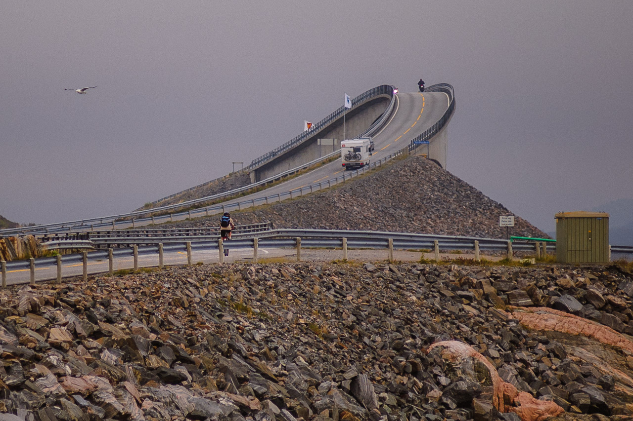 MEKTIG: Den spektakulære Atlanterhavsveien er en av strekningene på NRKs foreløpige reiseplan. Foto: Kurt Helge Røsand / KSU.NO