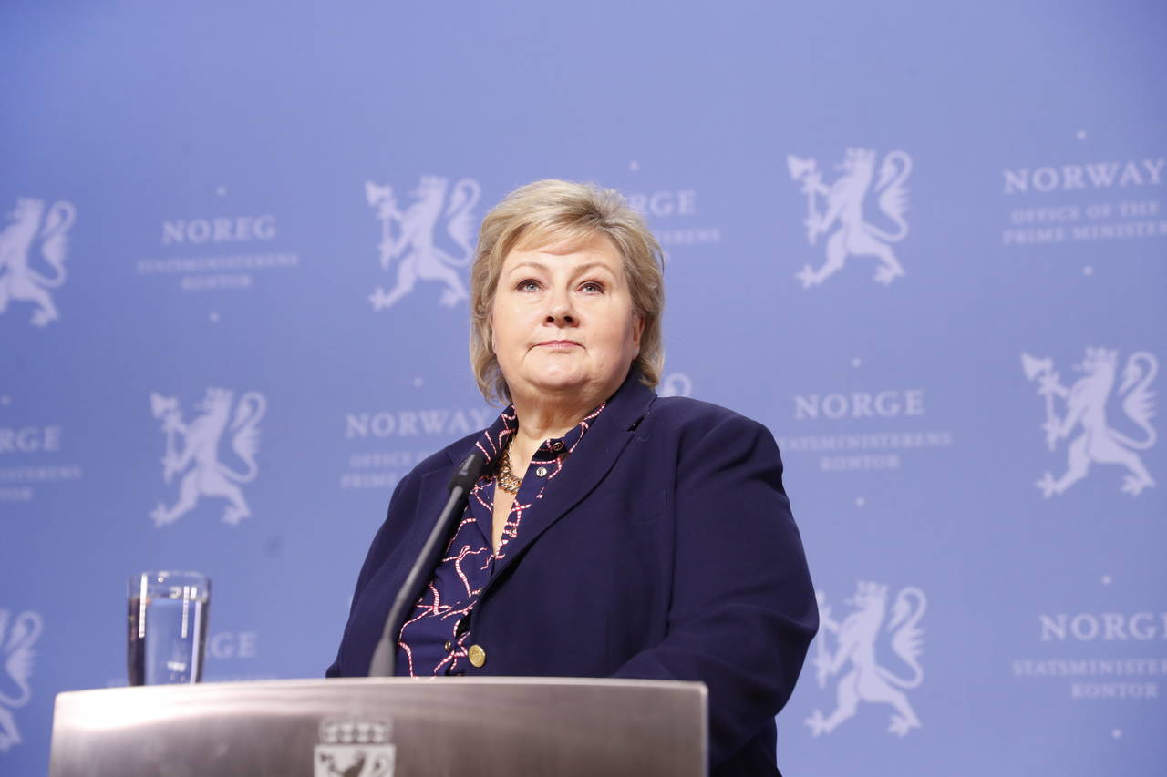 Erna Solberg kommenterer at Fremskrittspartiet har gått ut av regjering. Foto: Terje Bendiksby / NTB scanpix