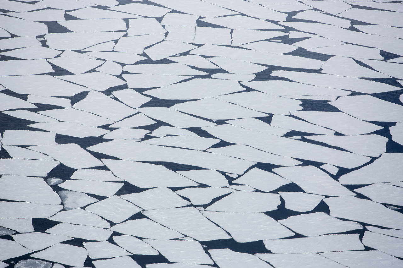 Is på en av fjordene på Svalbard. Foto: Tore Meek / NTB scanpix