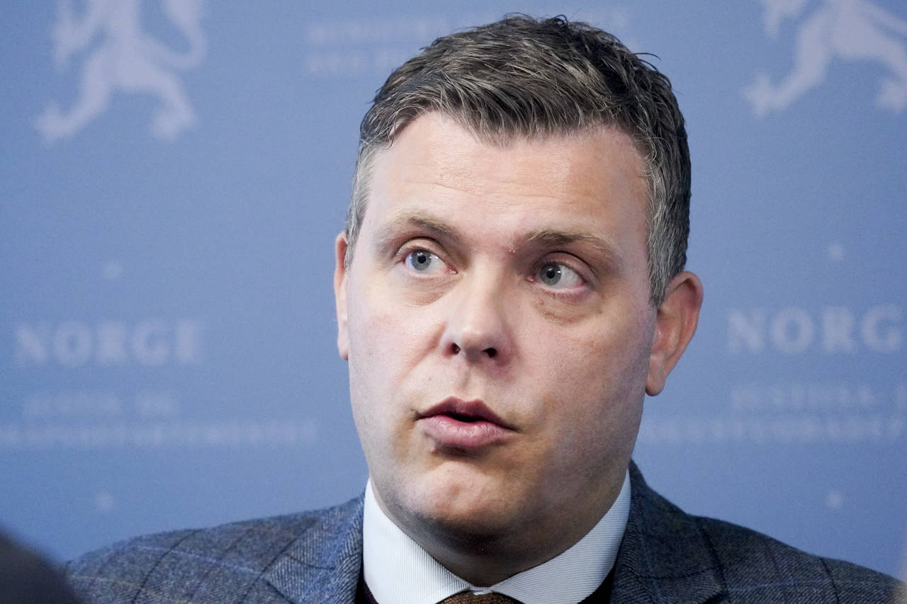 Justisminister Jøran Kallmyr (Frp) må svare Stortinget om hva han visste om PSTs ulovlige innhenting av opplysninger om norske flypassasjerer. Foto: Fredrik Hagen / NTB scanpix