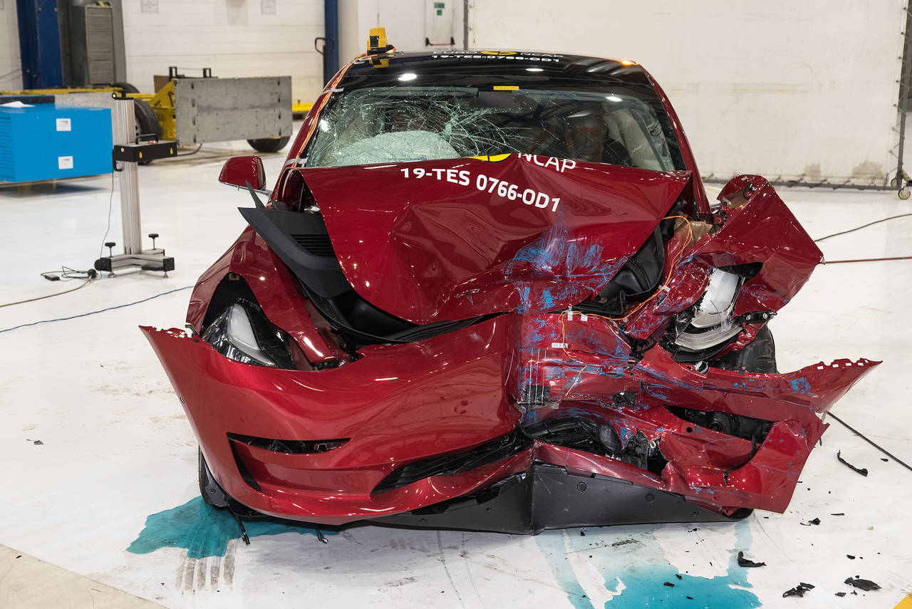 BEST: Tesla Model 3 fikk en svært høy poengsum i kollisjonstesten. FOTO: Euro NCAP