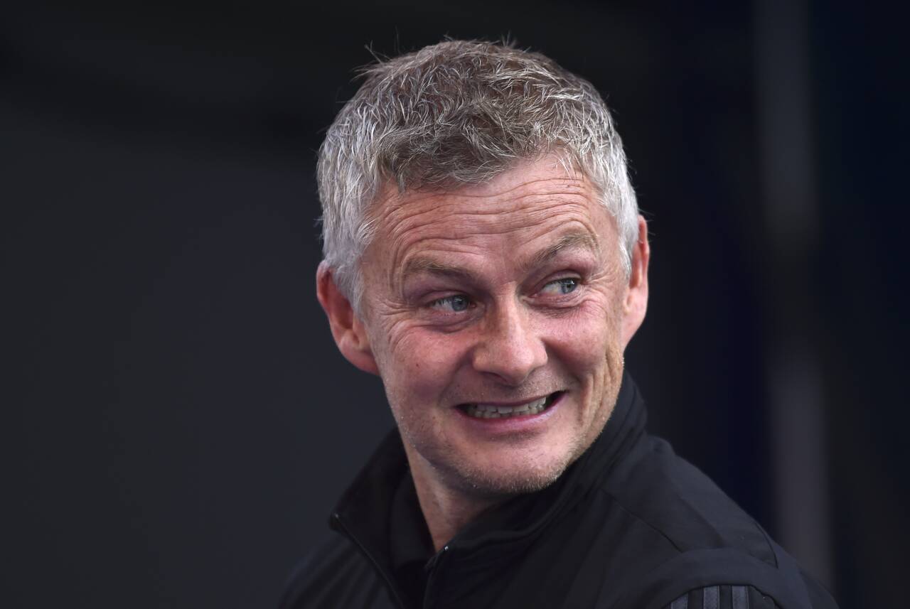 Ole Gunnar Solskjær kan smile over en god sesongavslutning med Manchester United. Nå er han nominert til månedens manager i juli. Foto: Glyn Kirk / AP / NTB scanpix