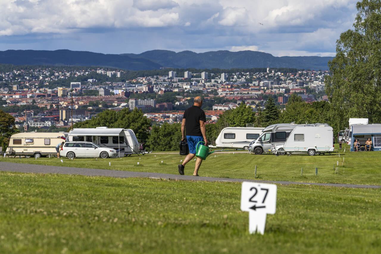 Mange velger campingferie i år, siden myndighetene inntil 10. juli frarådet feriereiser til Europa. Undersøkelser viser at nordmenn ikke har tenkt å bruke like mye penger på ferien i Norge, som det de gjør når de reiser utenlands.Foto: Heiko Junge / NTB scanpix