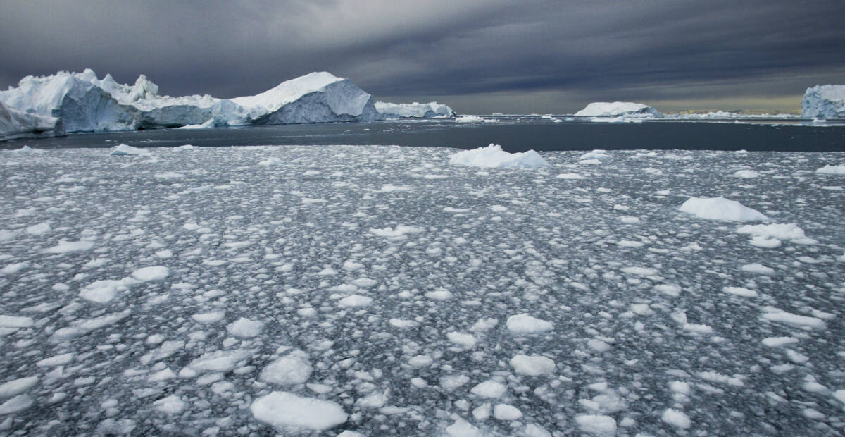 Skipstrafikken i Arktis øker stadig. Krevende manøvreringsforhold gjør at Kystverket nå lanserer den nye informasjonstjenesten ArcticInfo. Foto: Jan-Morten Bjørnbakk / Scanpix