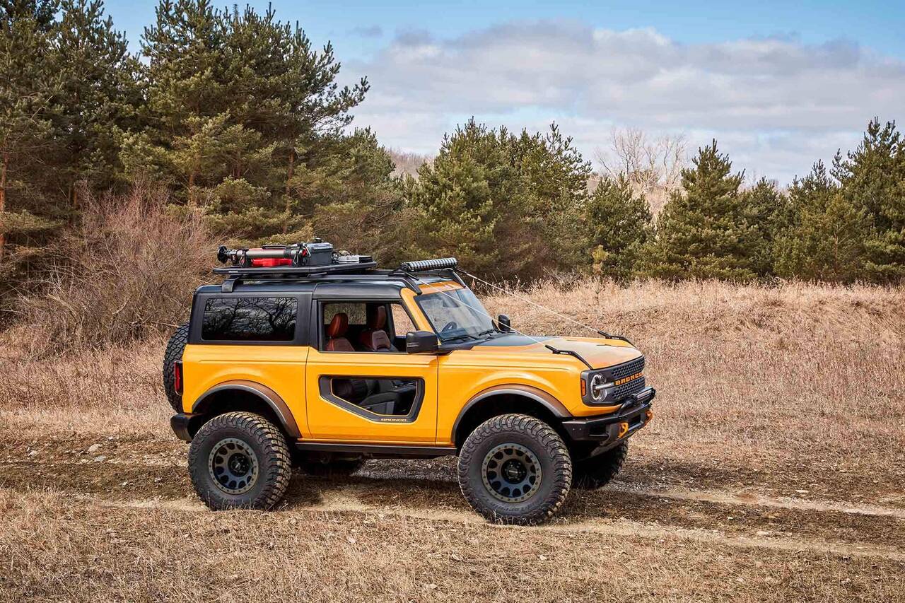 HOMMAGE: Ford kommer med en helt ny Bronco, som ligner på 60-tallsforgjengeren, det får ikke Norge glede av. Foto: Produsenten