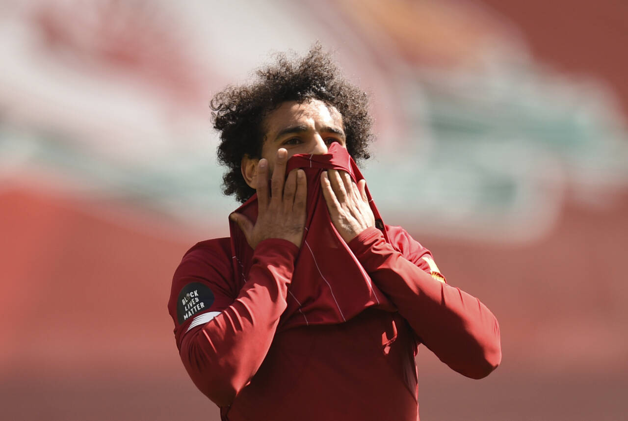 Mohamed Salah fortviler etter å ha brent en av flere målsjanser i møtet med Burnley lørdag. Foto: Oli Scarff / Pool via AP / NTB scanpix