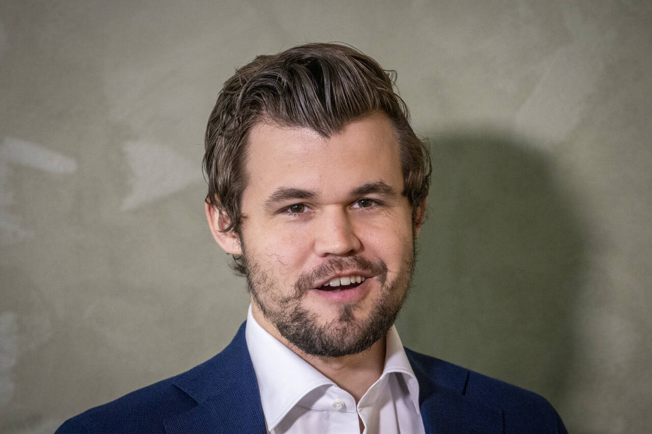 Magnus Carlsen kjemper for seier i Clutch Chess International. Foto: Heiko Junge / NTB scanpix