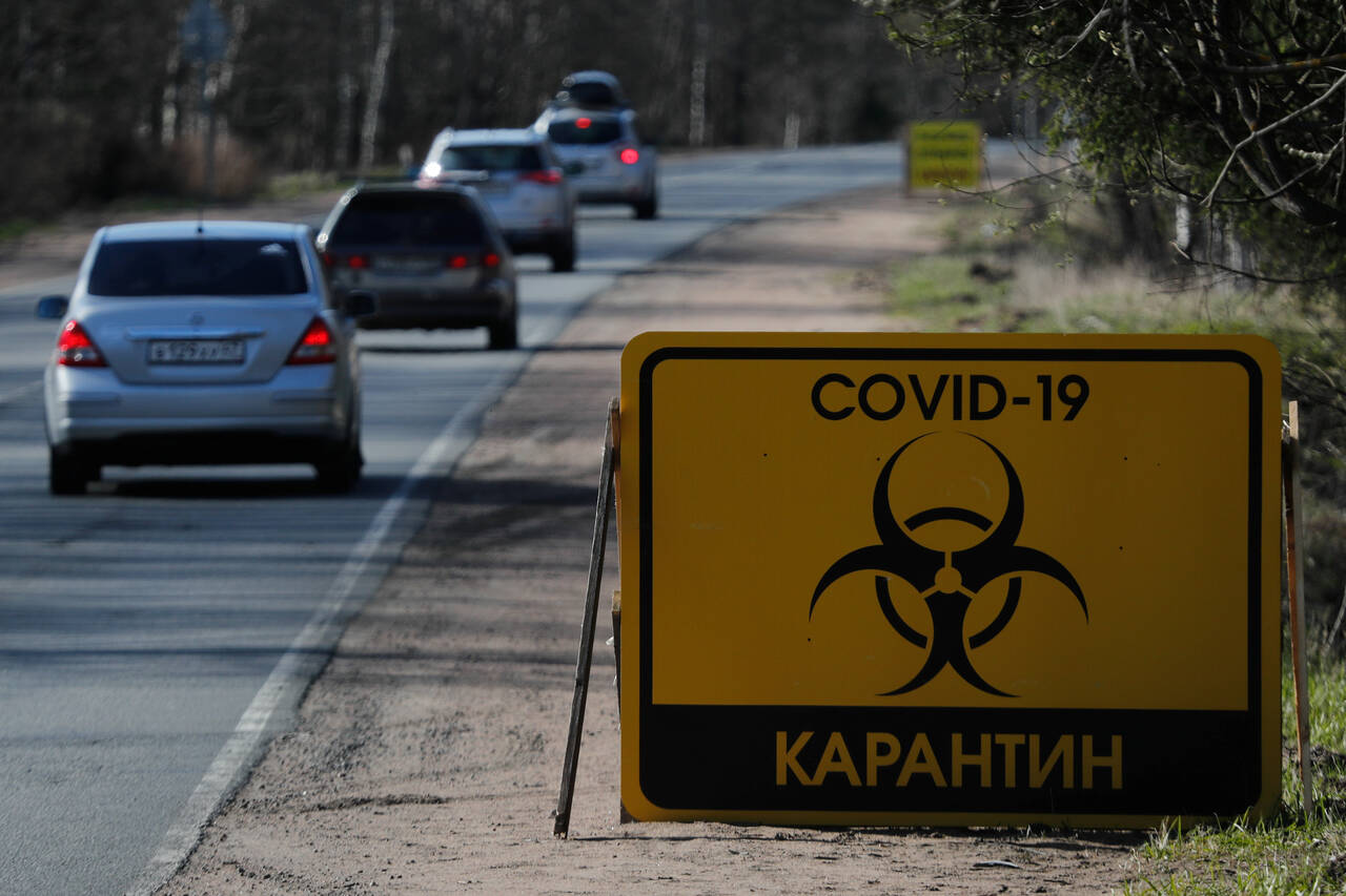 TUNGT: Bilsalget i Russland har falt som en stein på grunn av koronapandemien, men det er lyspunkter. Foto: Anton Vaganov / Reuters