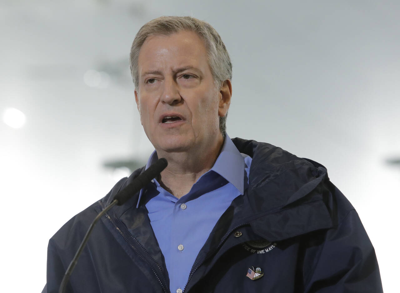 New Yorks ordfører Bill de Blasio er skremt over at stadig flere barn blir innlagt med symptomer på en mystisk betennelsessykdom som muligens kan knyttes til koronaviruset. Foto: AP / NTB scanpix