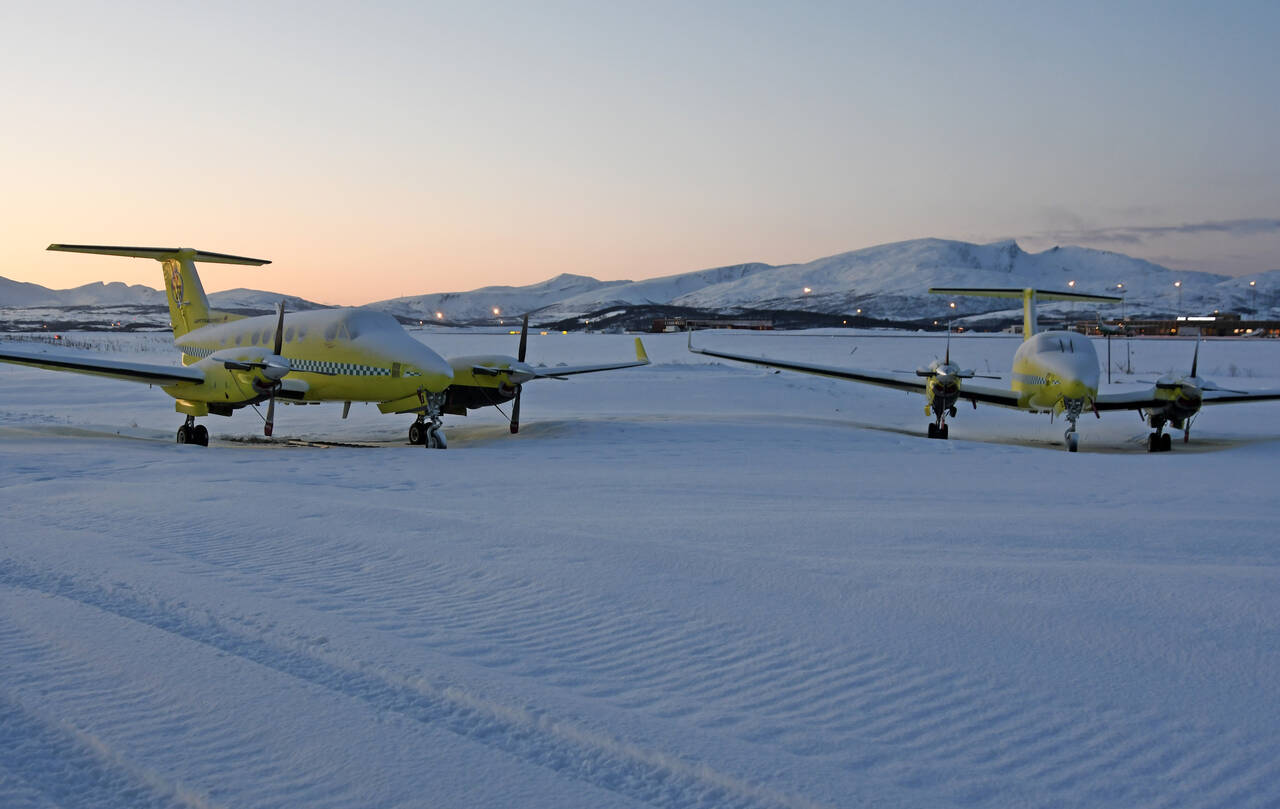Lufttransport sine små ambulansefly ved flyplassen i Tromsø. Foto: Rune Stoltz Bertinussen / NTB scanpix