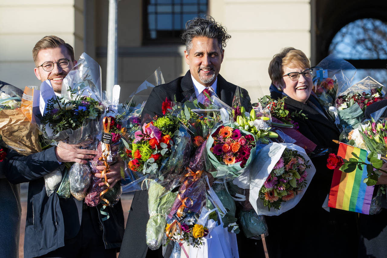 Sveinung Rotevatn (til venstre), Abid Raja og Trine Skei Grande på Slottsplassen etter endringene i regjeringen i januar. Foto: Håkon Mosvold Larsen / NTB scanpix