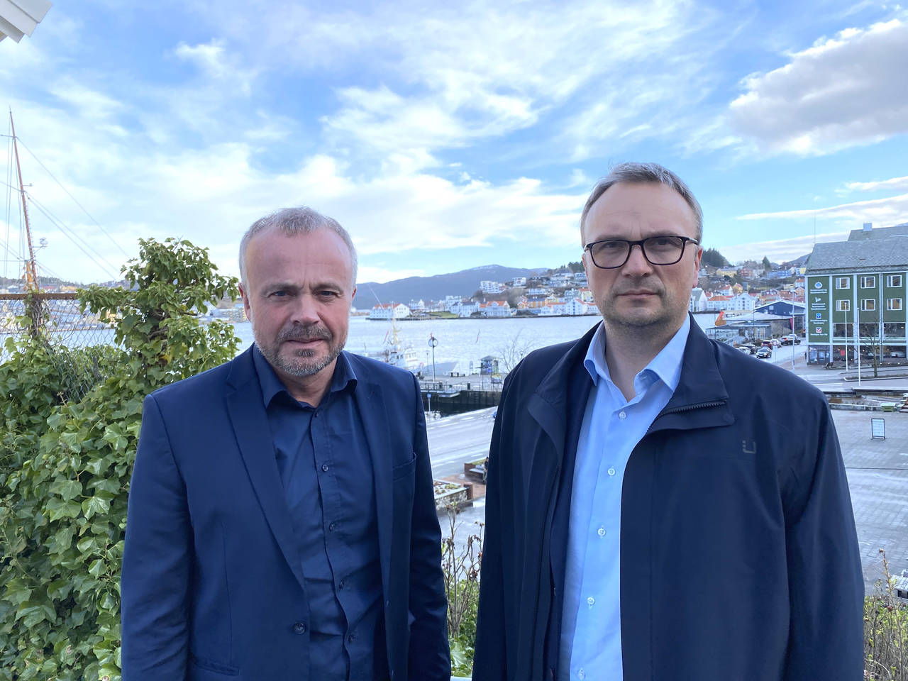 Ordfører Kjell Neergaard og fungerende kommuneoverlege Askill Sandvik. Foto: Tore Lyngvær / Kristiansund kommune
