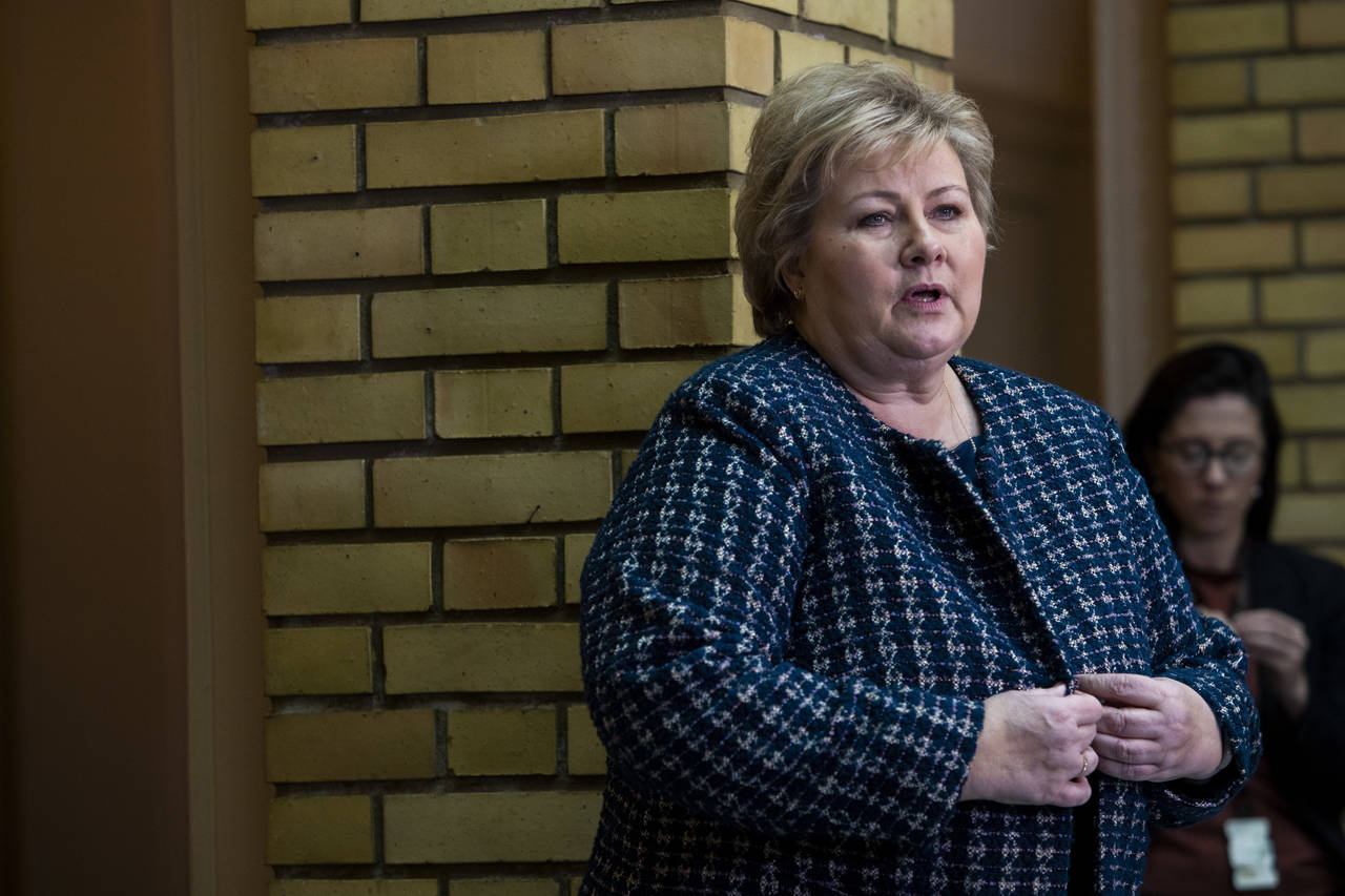 Nå tror jeg at vi har fått de hjemlene vi trenger, sier tatsminister Erna Solberg (H) etter at Stortinge ble enige om en egen lov for å håndtere koronakrisen. Foto: Tore Meek / NTB scanpix