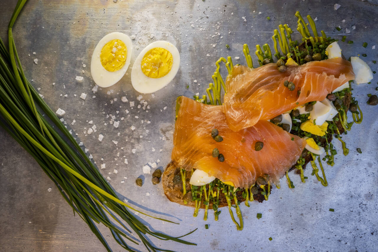 KREVER BESTIKK: De beste brødskivene er de du trenger kniv og gaffel for å spise.Foto: Heiko Junge / NTB Tema