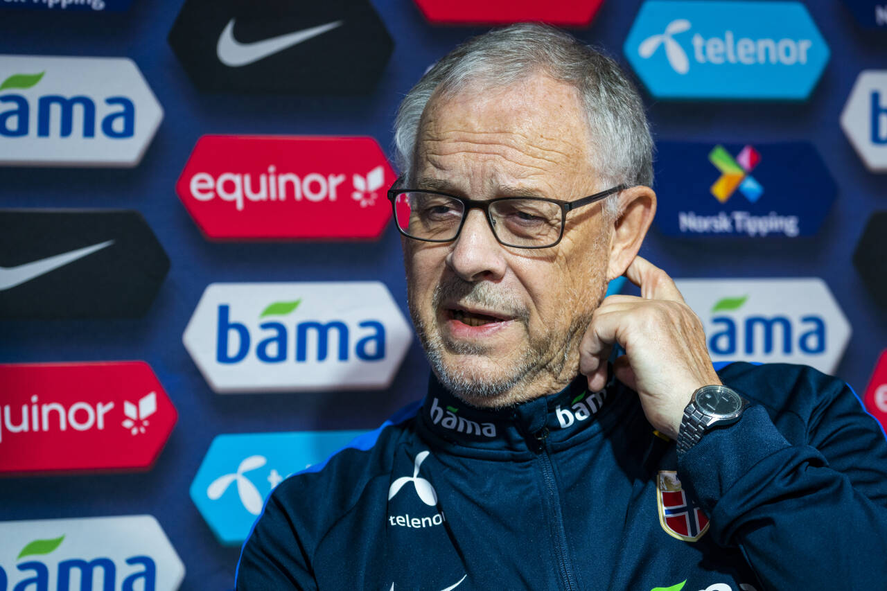 Lars Lagerbäck roser «nødlandslagets» innsats mot Østerrike.Foto: Håkon Mosvold Larsen / NTB