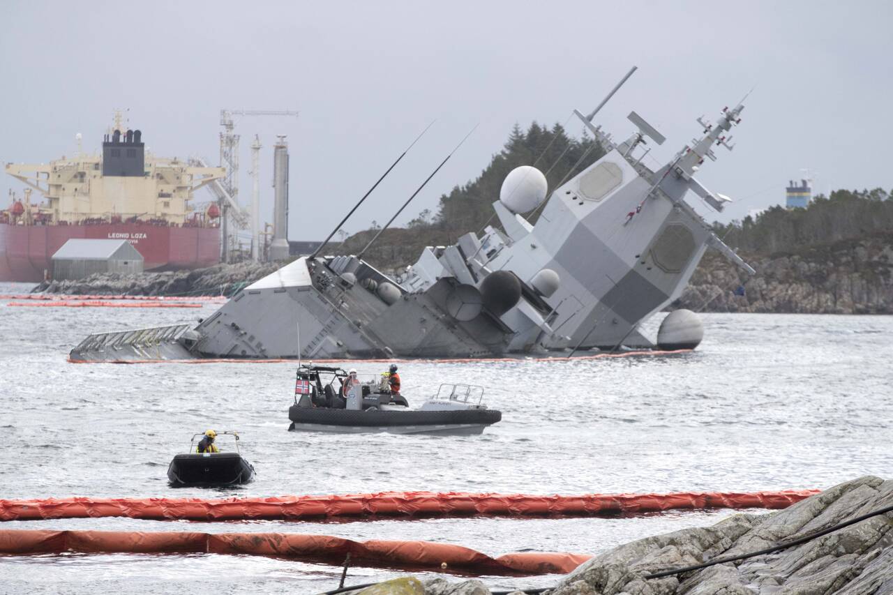 KNM Helge Ingstad kolliderte med et tankskip 8. november 2018. Foto: Terje Pedersen / NTB