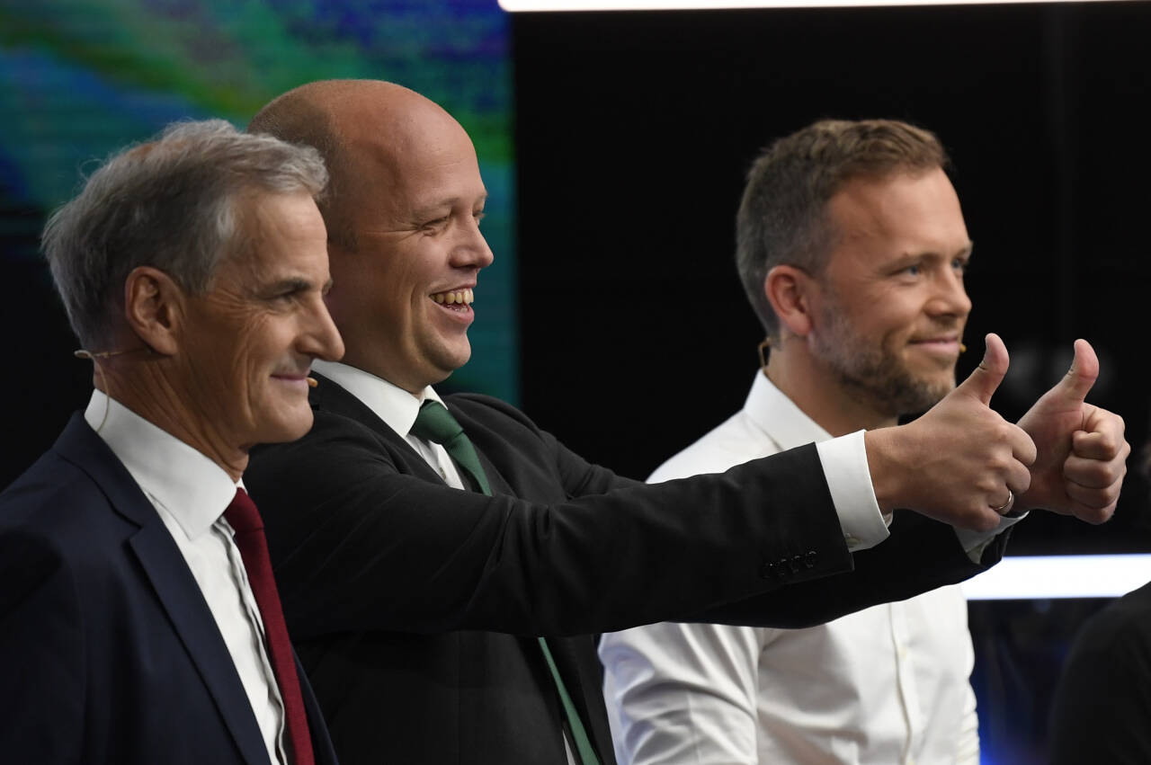 Sp-leder Trygve Slagsvold Vedum kan putte tomlene i været for nok en god Norstat-måling. Ap og Jonas Gahr Støre opplever tilbakegang, men kan likevel smile for gode opposisjons-tall. Foto: Marit Hommedal / NTB