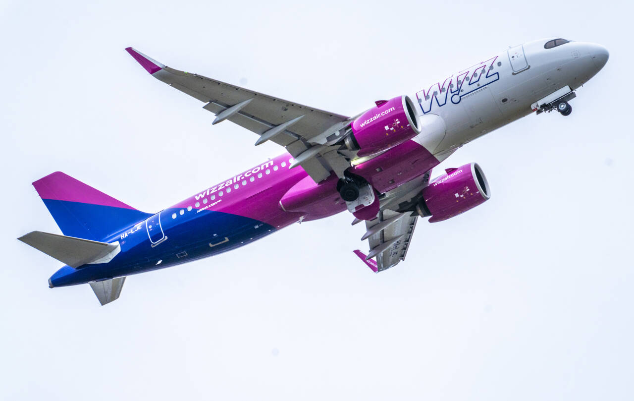 Et Wizz Air-fly tar av fra Oslo lufthavn. Foto: Ole Berg-Rusten / NTB