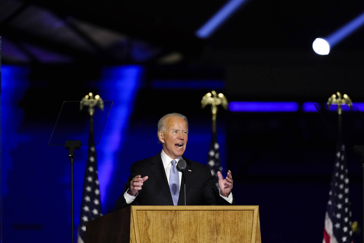 Påtroppende president Joe Biden holder sin første tale etter at han vant valget, der han ber om samling etter en uhyggelig periode i USA. Foto: Andrew Harnik / AP / NTB