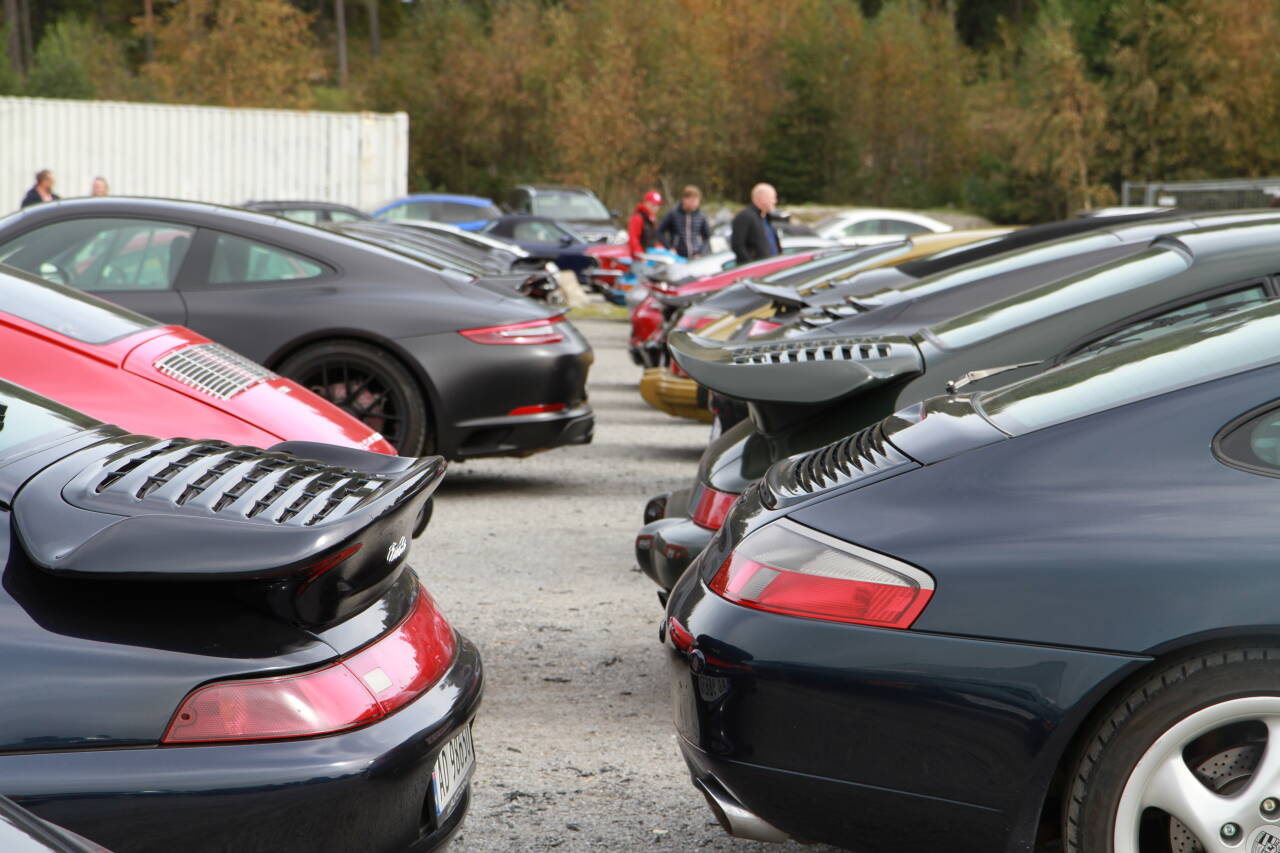 FESTIVAL: Importøren arrangerer en Porsche-festival på Rudskogen hvert år, bortsett fra i år, hvor klubben stiller ut medlemsbiler. Her fra 2019-utgaven. Foto: Morten Abrahamsen / NTB