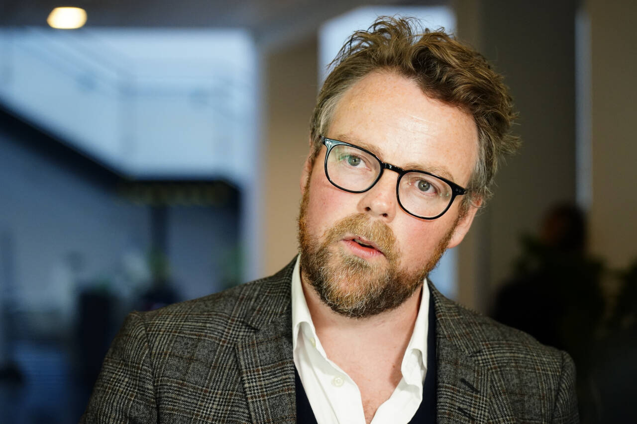 Arbeids- og sosialminister Torbjørn Røe Isaksen (H) vil øke strafferammen på lønnstyveri. Foto: Håkon Mosvold Larsen / NTB