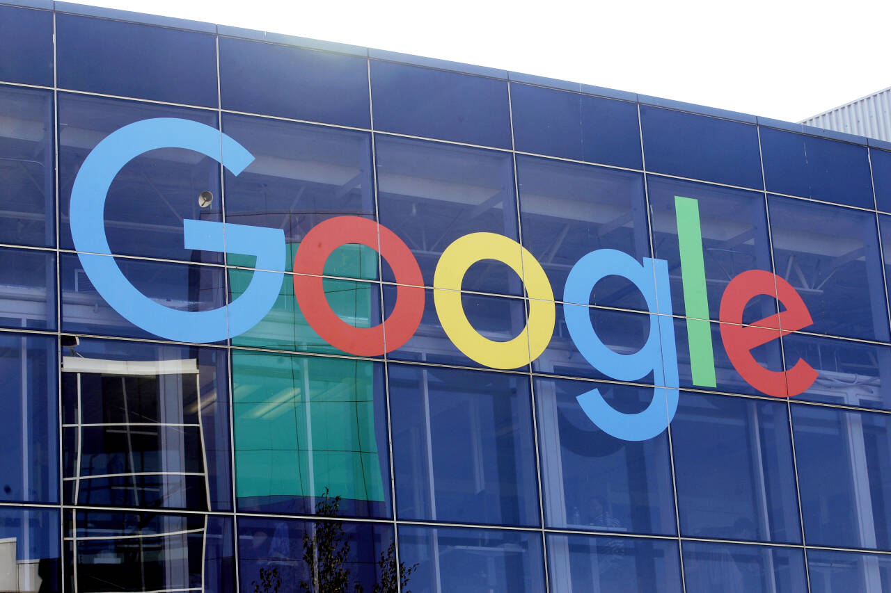 Google blir anklaget for monopolisering og forhindring av fri konkurranse på søkemotorfeltet. Foto: Jeff Chiu / AP / NTB